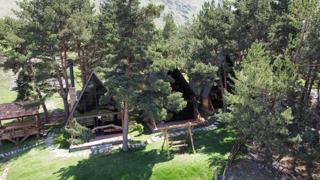 Elia Loft Villa Kazbegi Bagian luar foto