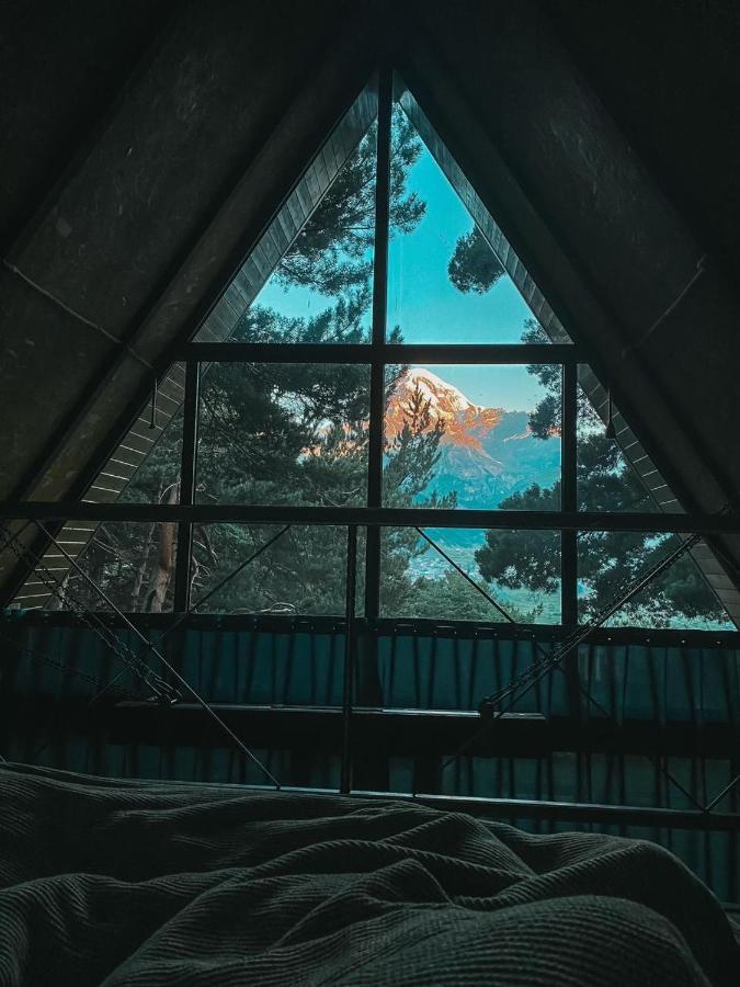 Elia Loft Villa Kazbegi Bagian luar foto